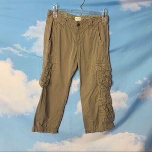 Lucky Brand- Tan Cargo Capri size 0/25